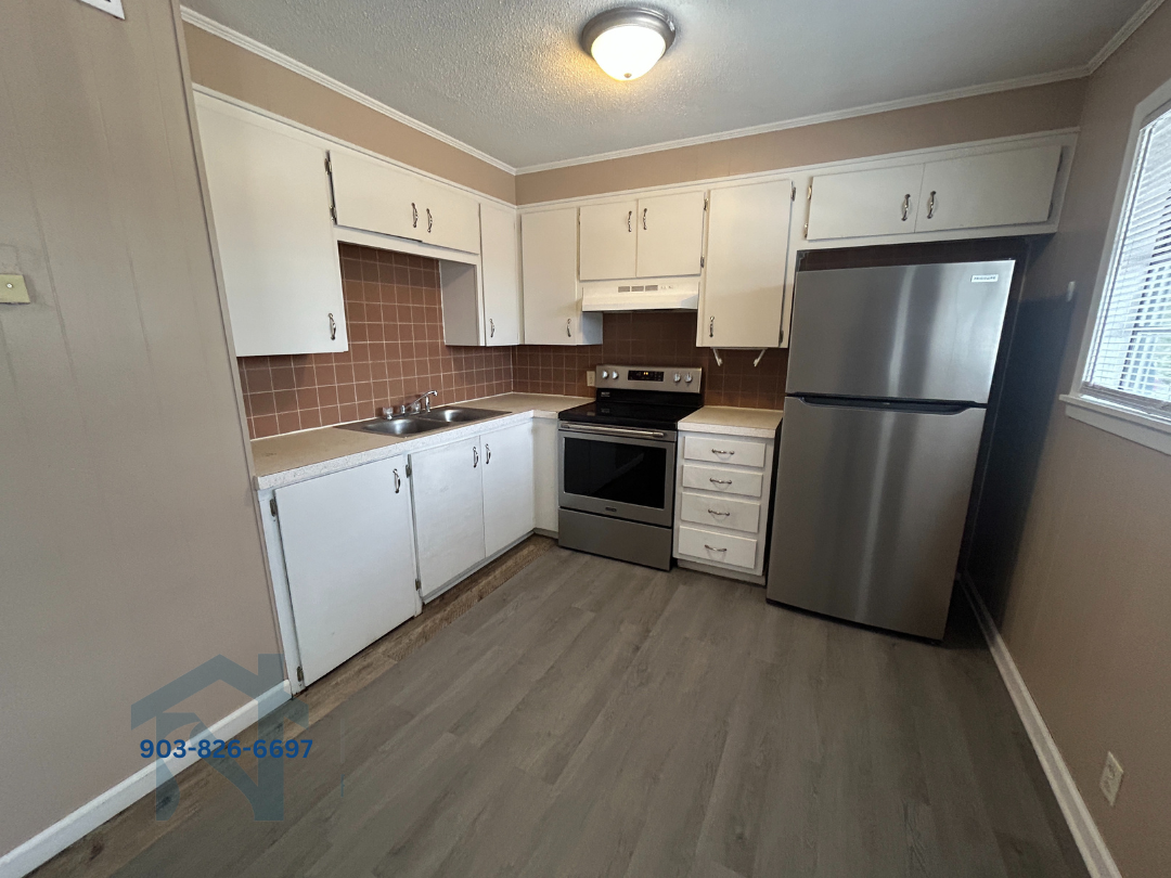 302 Houston Street - 6