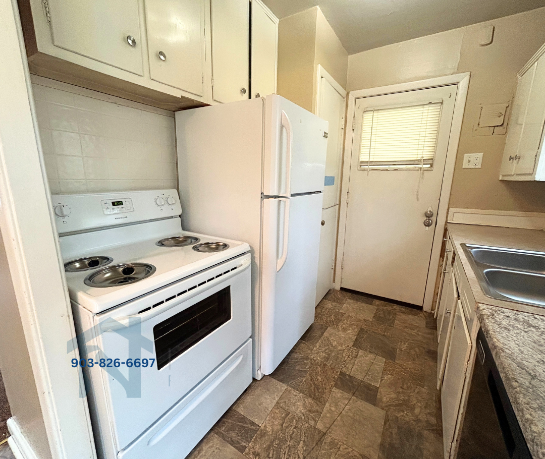 903 East Lion Drive - B